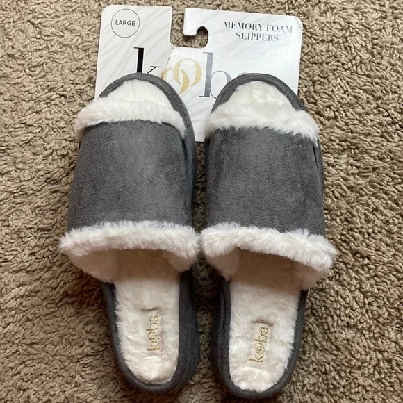 kooba | Memory Foam Fuzzy Slip On Slippers Size Large 8-9 NWT - Picture 1 of 6